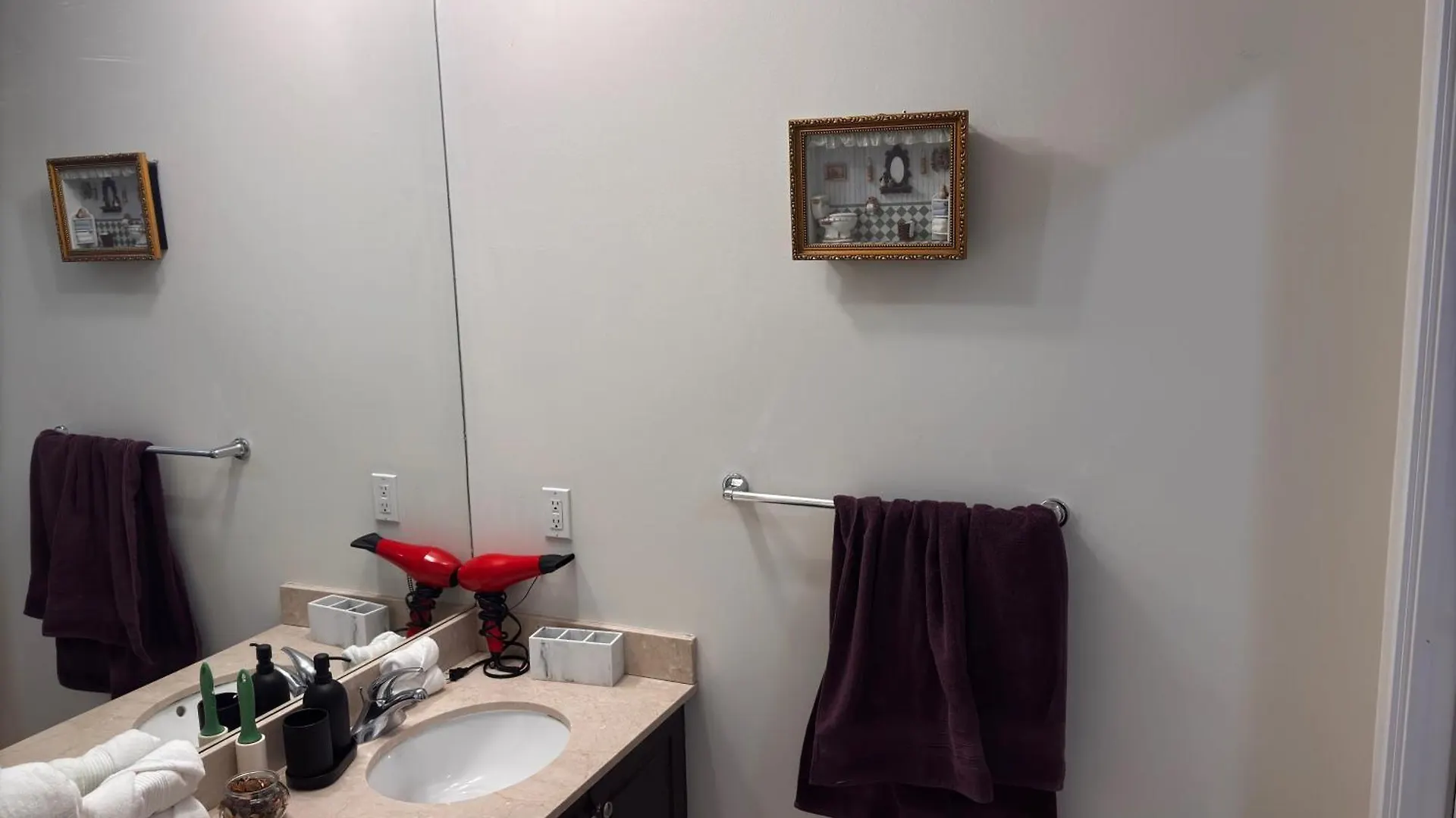 A Lovely One Bed Room With Sunset Views Toronto 0*,  Canadá